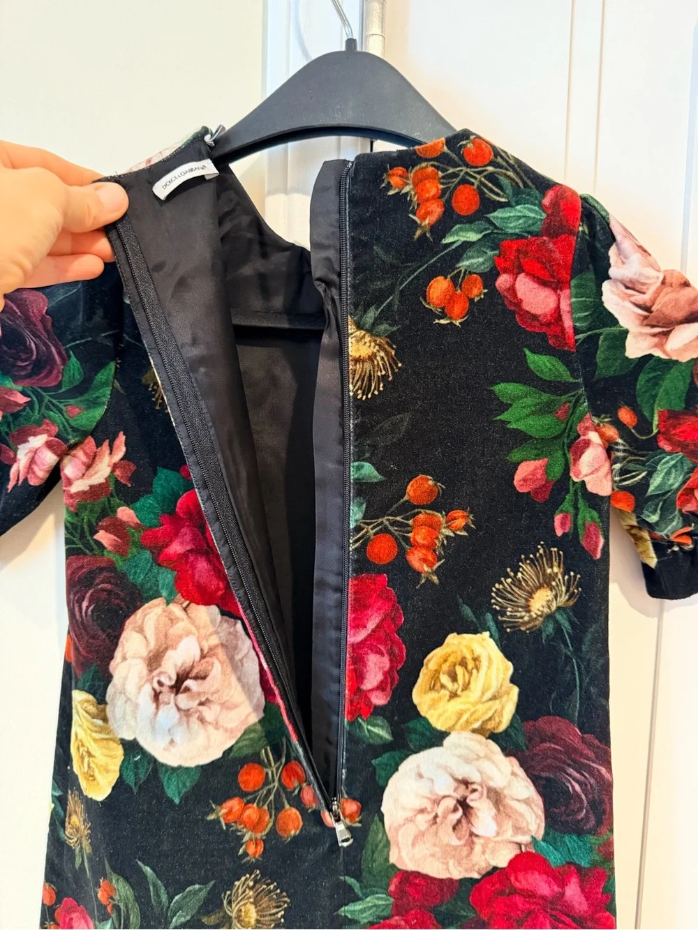 Dolce & Gabbana Black Velvet Floral Dress with Multicolor Rose Motif Size 7/8